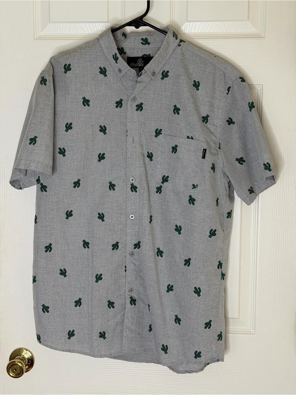 Men's Gray Short-Sleeve Button-Down Shirt with Green Cactus Print